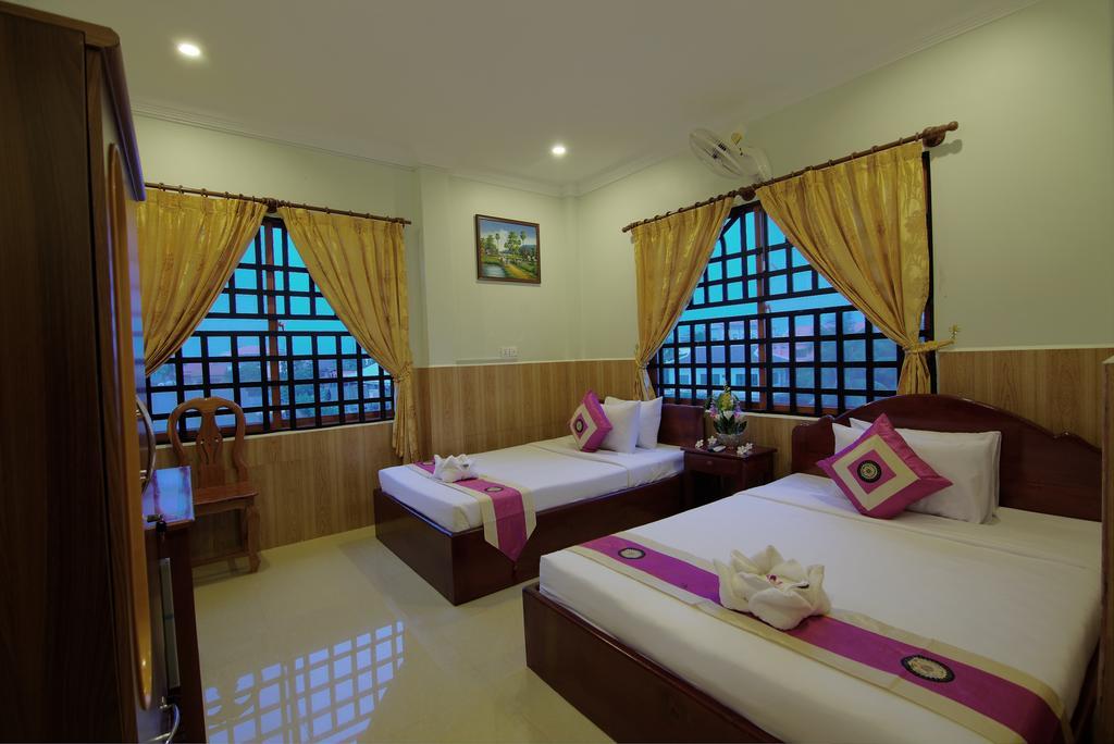 Serkirin Mary Angkor Villa Сиемрип Номер фото